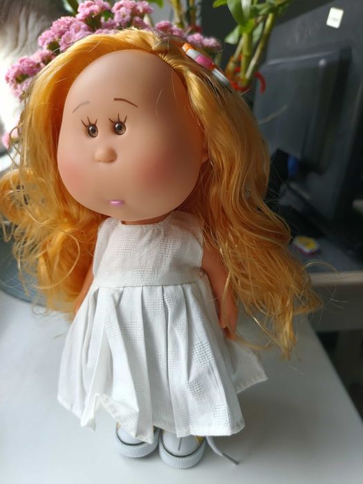 Lalka Mia mini jak hiszpańska z bajki jednorożec