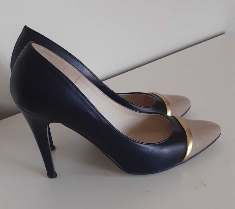 Szpilki beżowo czarne 37