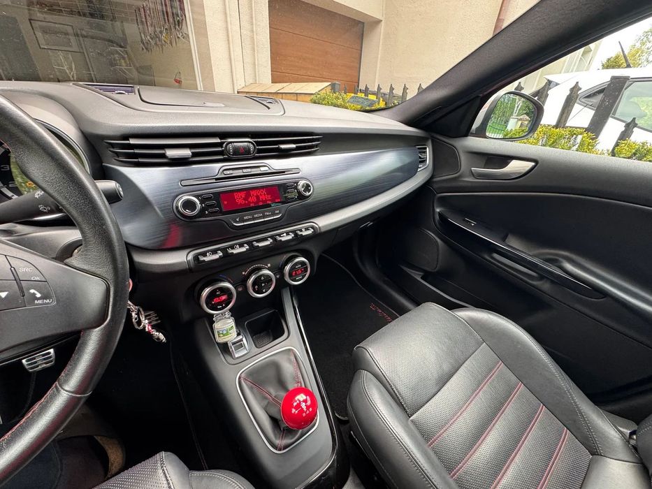 Alfa Romeo Giulietta Pierwszy właściciel , bezwypadkowy , piękny kolor