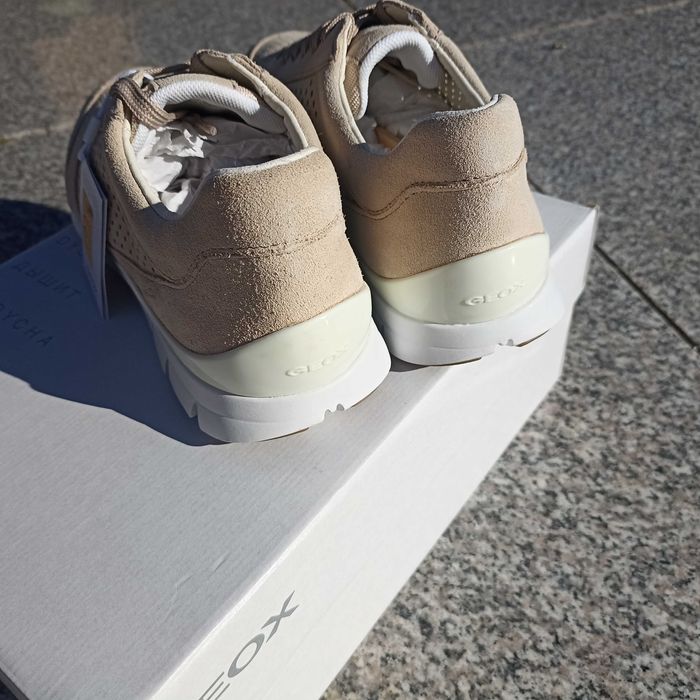Nowe buty sneakersy Geox