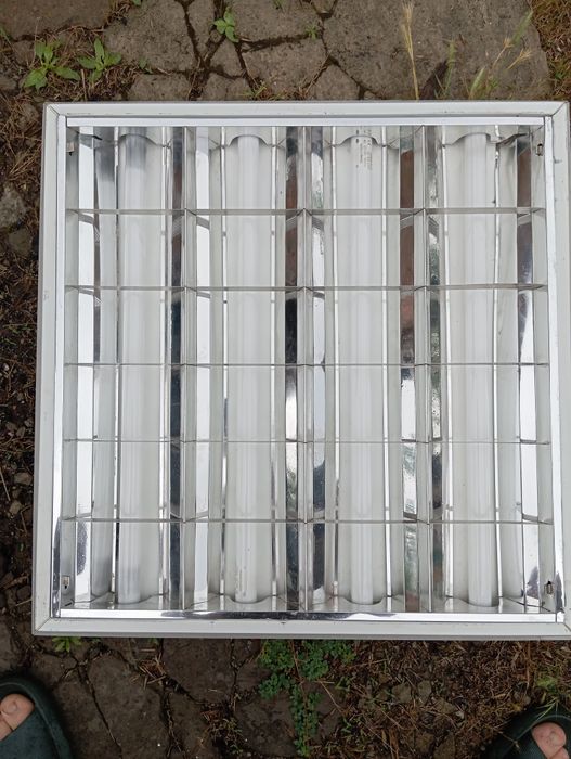 Світільнік накладний.