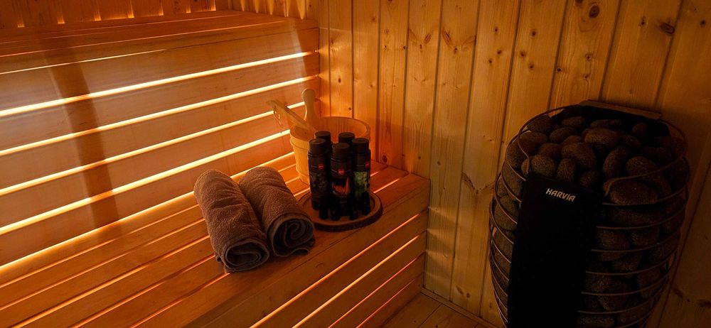 Domek do wynajęcia nad jeziorem sauna balia jacuzzi sylwester  panieńs