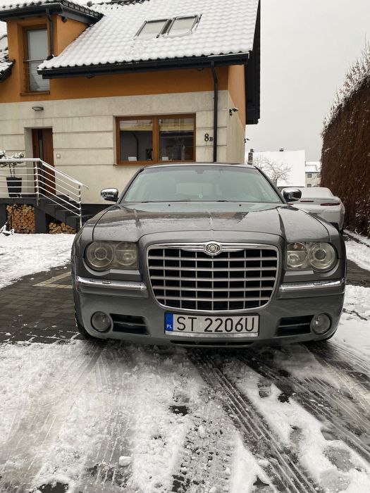 Chrysler 300c, 2,7 gaz, bardzo ładny stan.