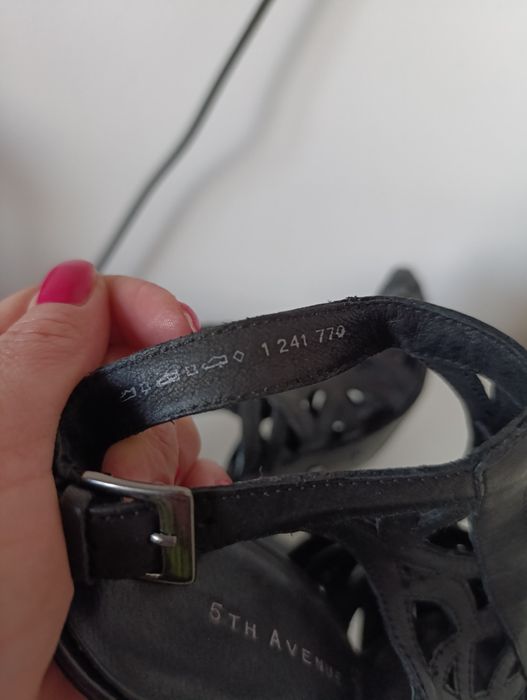 Sandały na obcasie 5th Avenue