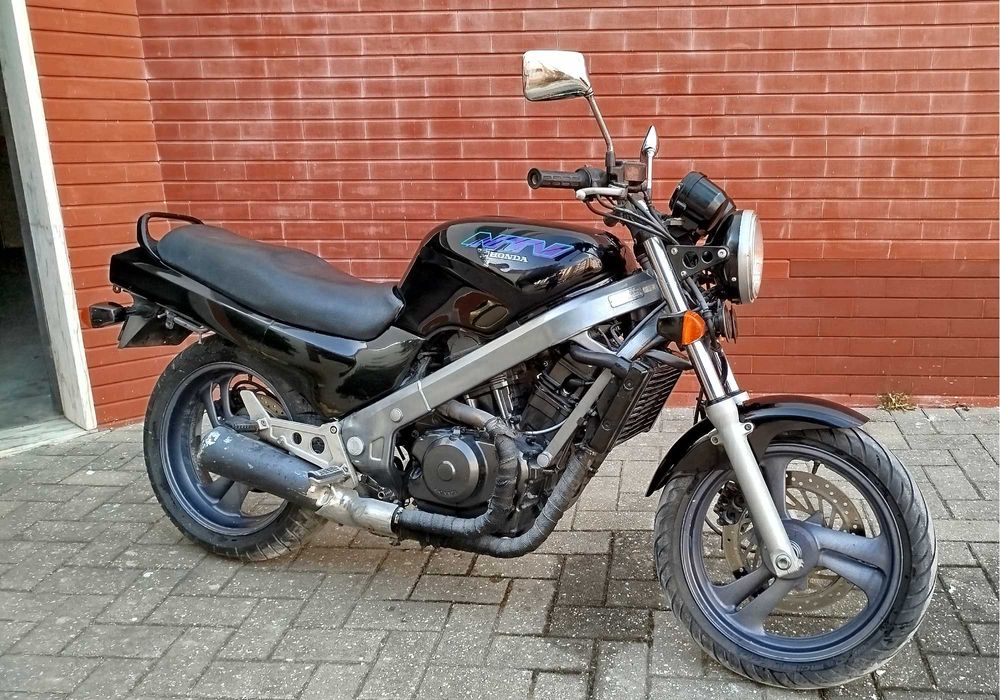 Honda Ntv 650 (RC33)