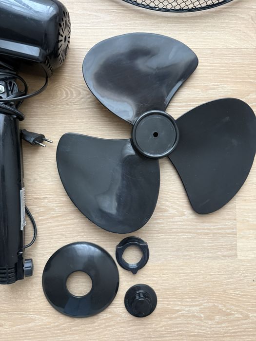 Вентилятор підлоговий laretti 40см