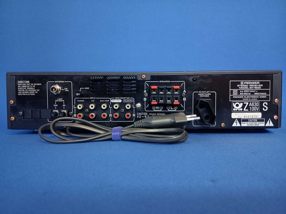 receiver PIONEER SX 1600 (2 x 50 watts)