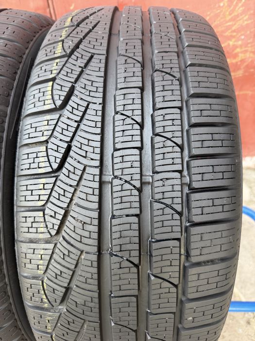 235/40/19 R19 Pirelli Sottozero winter 270 Runflat зима 2 шт ціна за 1 шт