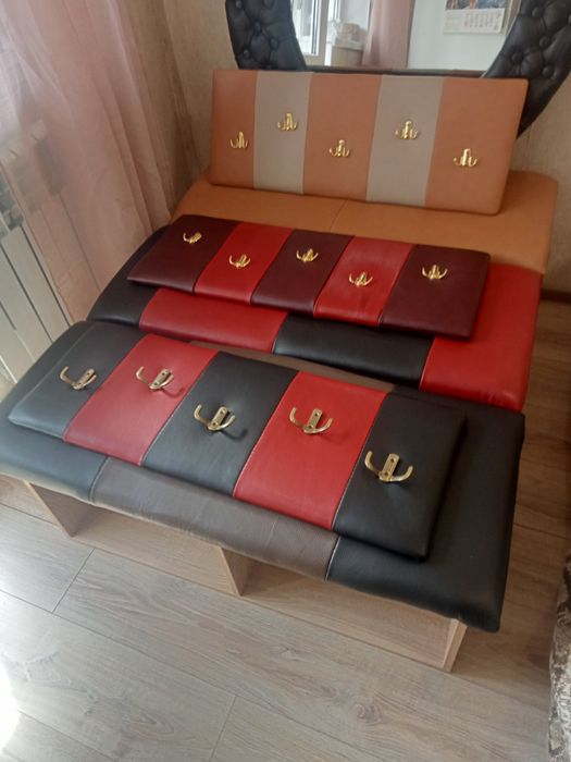 Поличка для взуття (полочка для обуви).