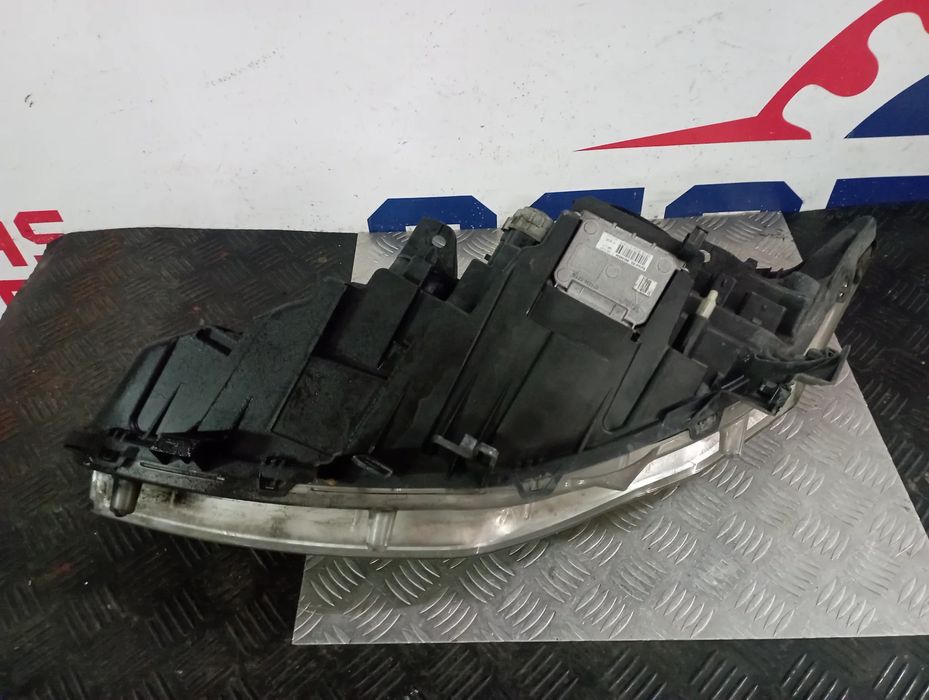 Optica Direita Renault Laguna III 2008 Ref. 260100035R / 89901837 / 89034934