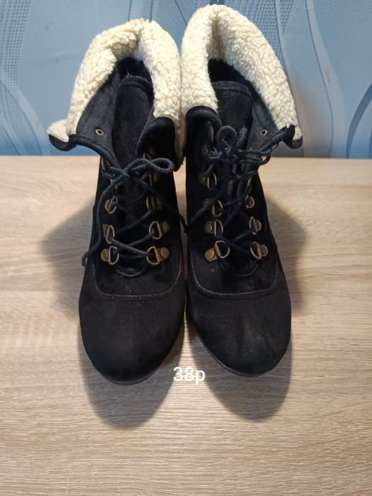 Продам ботінки38-40р