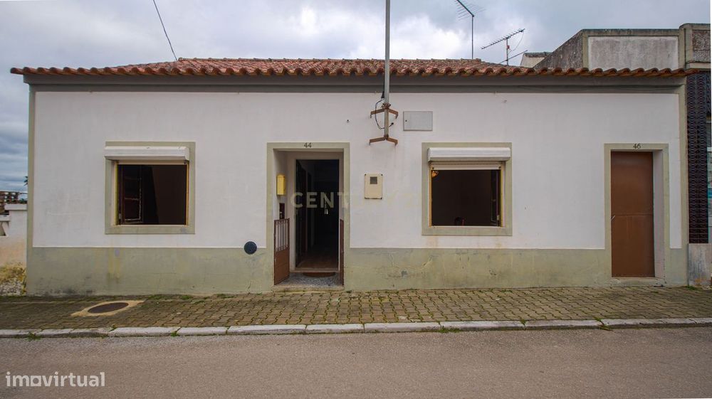 Moradia T2 com Espaço Exterior em São Domingos – Santiago do Cacém