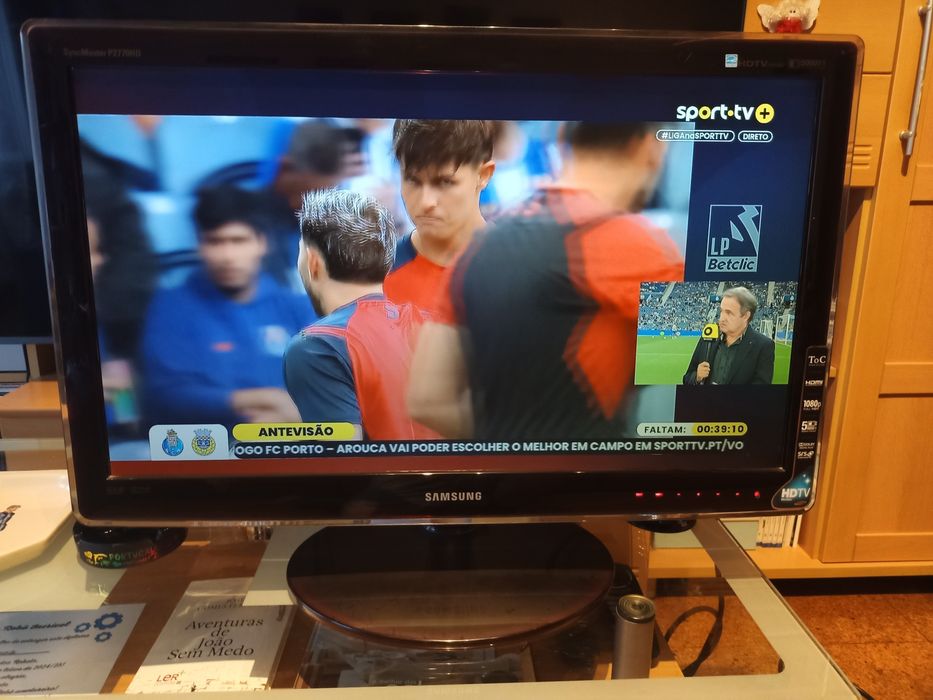 Televisão Samsung de 27 polegadas