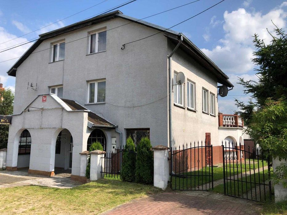 Dom wolnostojący 360m2 w Szczytnie z lokalem użytkowym, działką i garażem