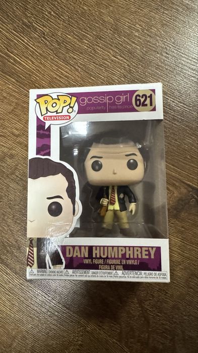 Вінілова фігурка Пліткарка 621