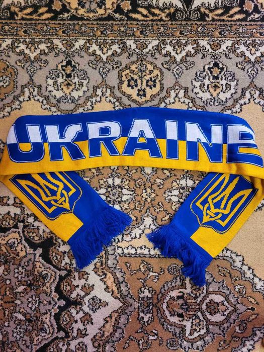 Шарф двосторонній для вболівальників.