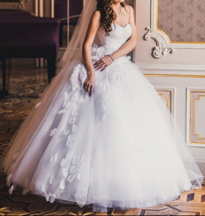 Весільна сукня, плаття