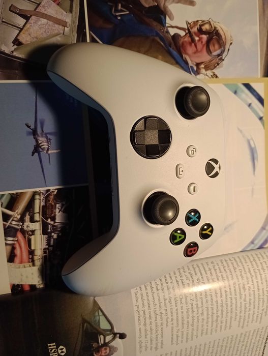 Pady do XBOX , biały Xbox Wireless Controller