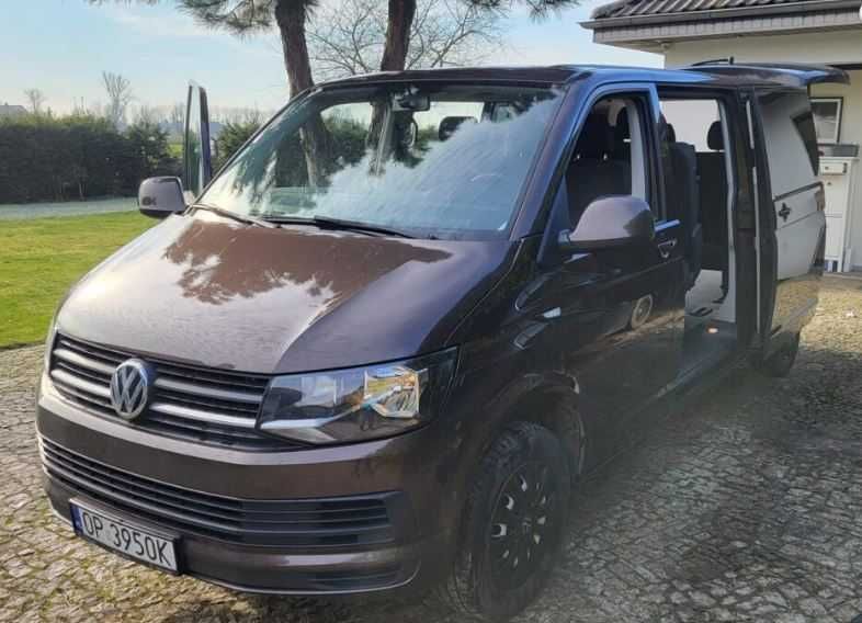 Przewóz osób busem wynajem wypożyczalnia transport  lotnisko