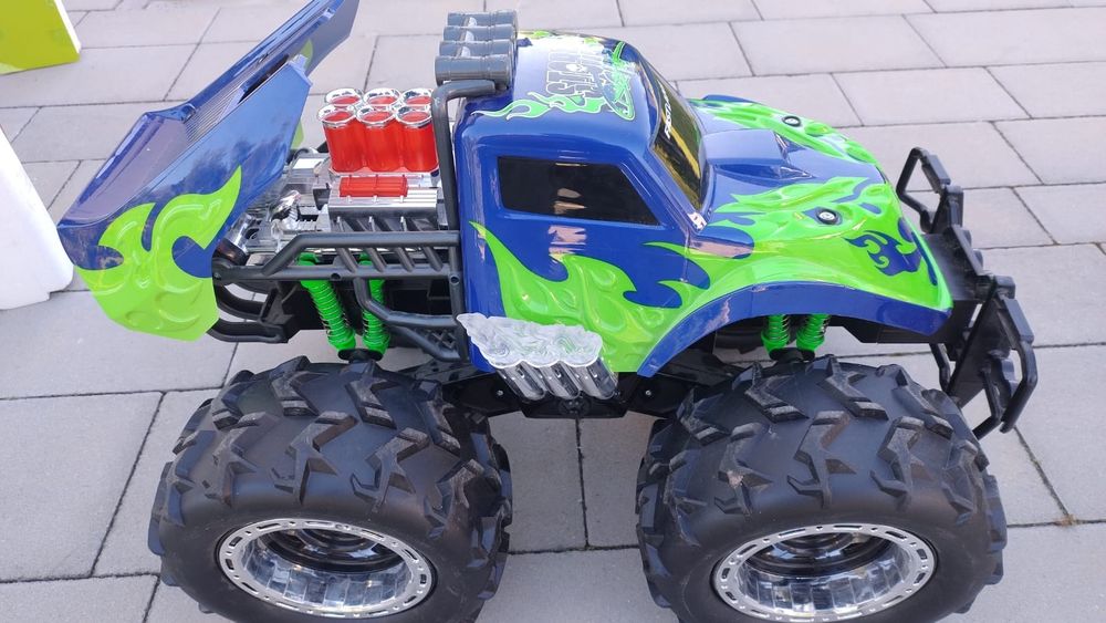 Samochód zdalnie sterowany Fastlane Storm Cruiser skala 1:8