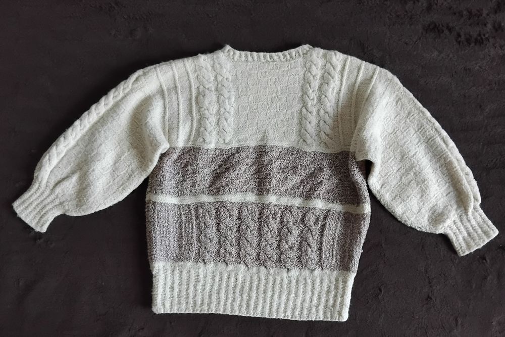 Sweter wełniany, ręcznie robiony