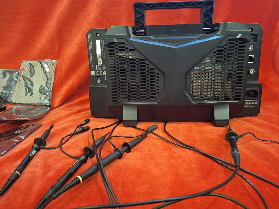 Osciloscópio 4 Canais Rigol MSO5074 de 70 MHz e 2GSa/s - Como novo e possibilidade 2 Kits Digitais (2x PLA2216)