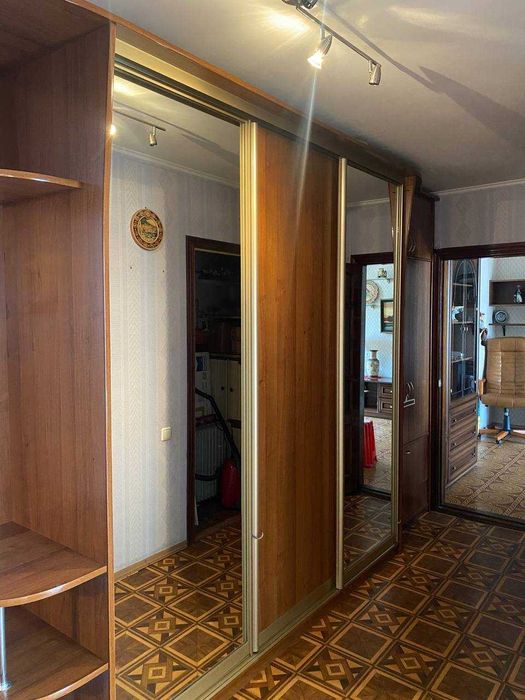 Продам 2х ком квартиру на Марсельской