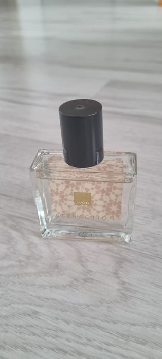 Perfumy Avon Attraction