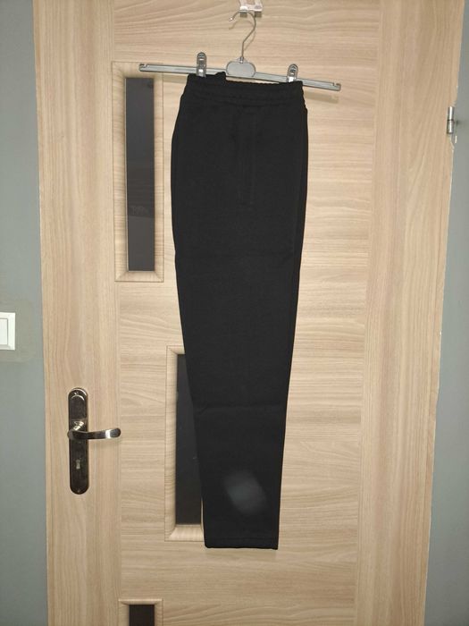 Dres męski Adidas.