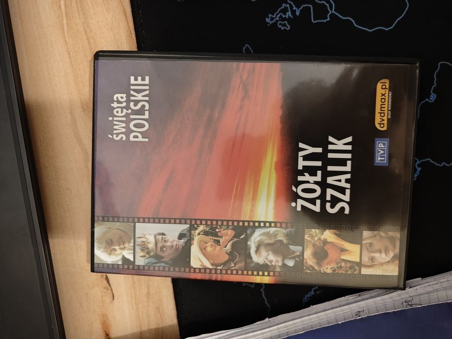 Film żółty szalik 2000