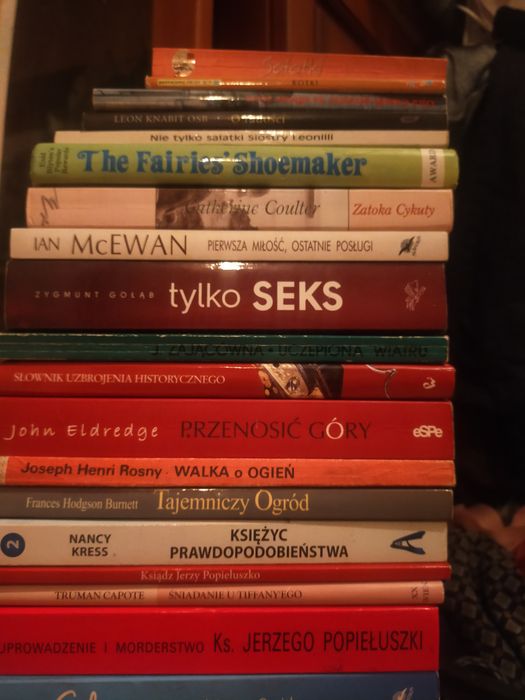 Sprzedam komplet kolekcje książek