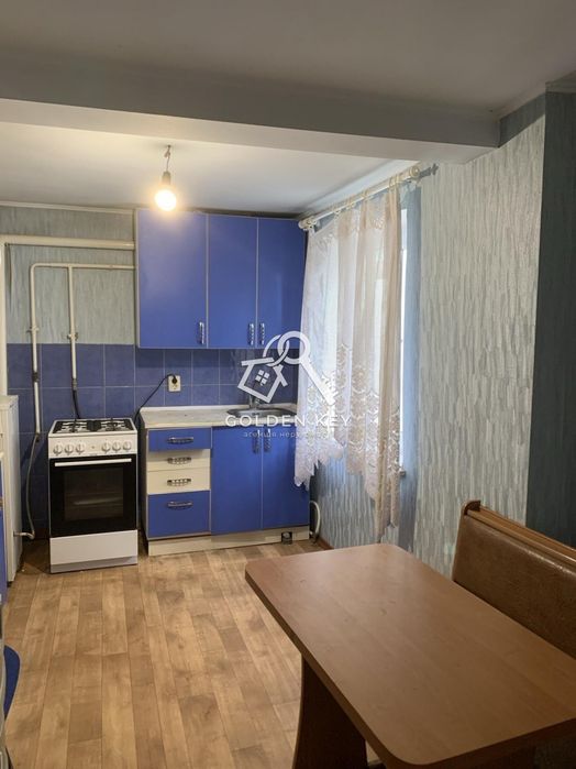 Продаж будинку на Соцмісті