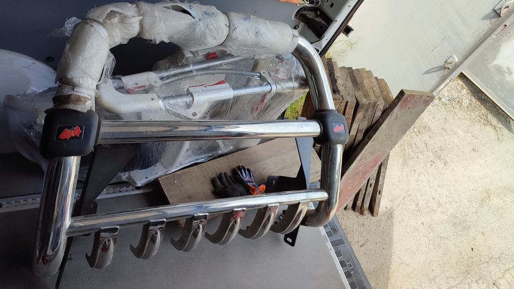 Защита переднего бампера (кенгурятник)