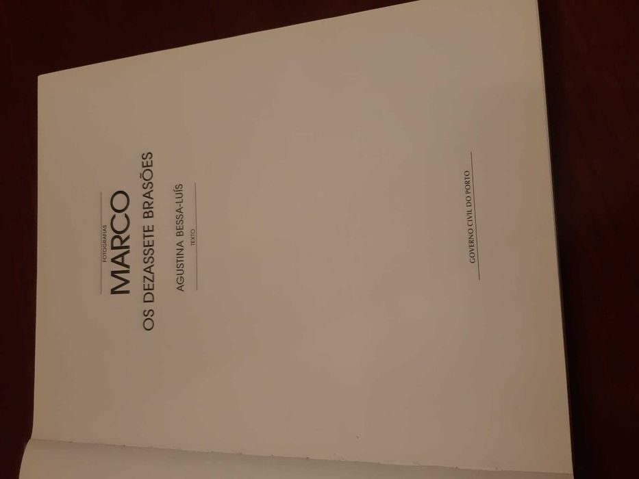 Os Dezassete Brasões — AGUSTINA BESSA LUÍS