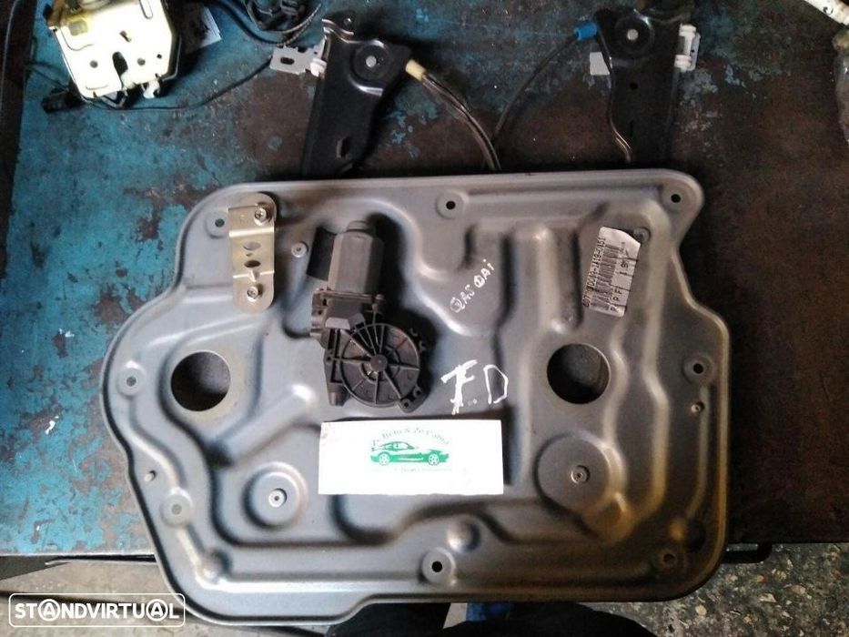 NISSAN QASHQAI J10 ELEVADOR FRENTE DTO
