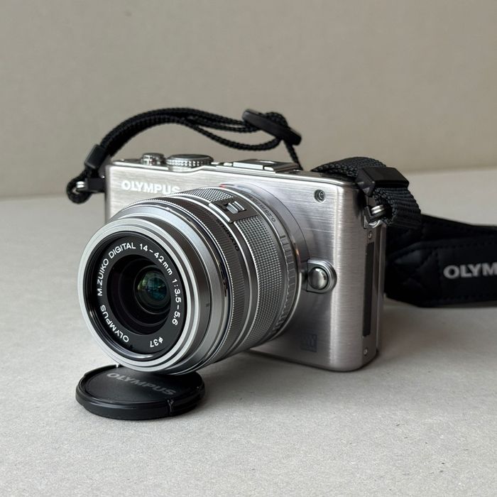 OLYMPUS PEN Lite E-PL3 + obiektyw, karta pamięci, torba