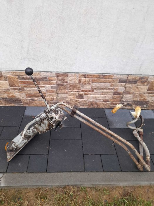 Hydraulika  , kiper  , rozdzdzielacz  .