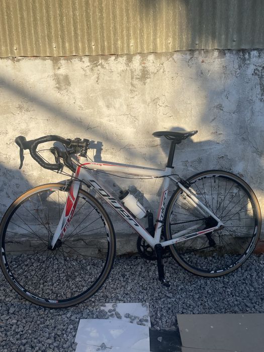 Bicicleta de estrada coluer