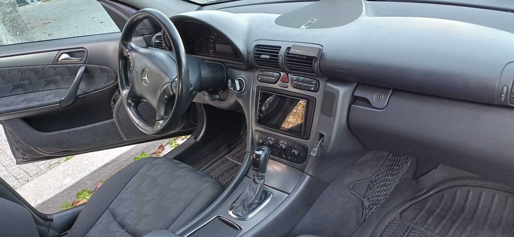 Mercedes-Benz C220 W203