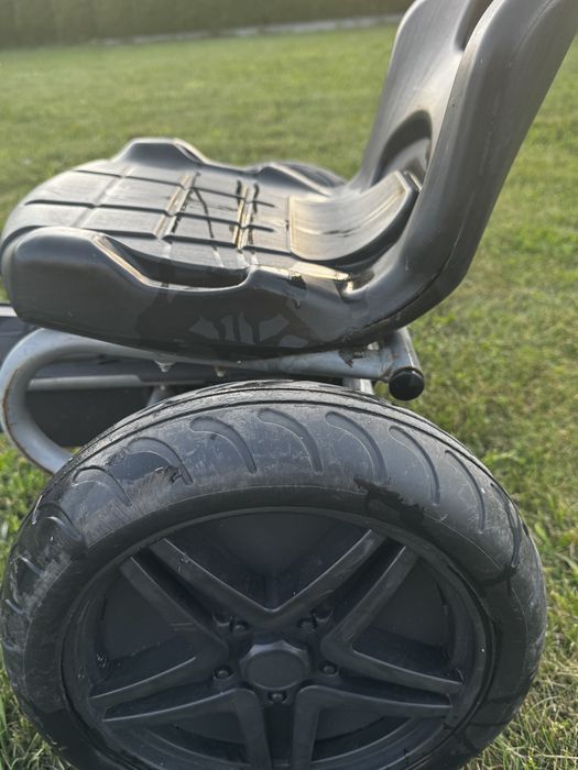 Duży gokart na pedały