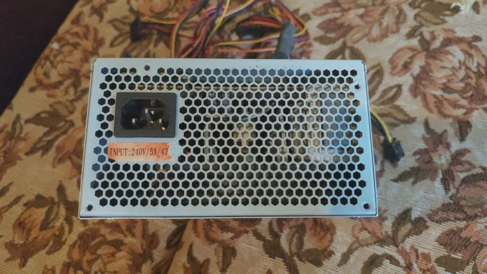 рабочий блок питания