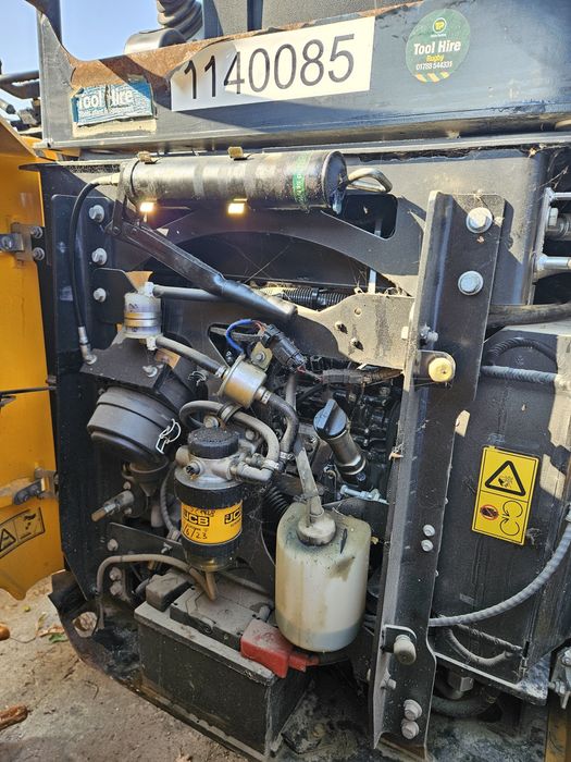 Міні-екскаватор JCB 16C-1