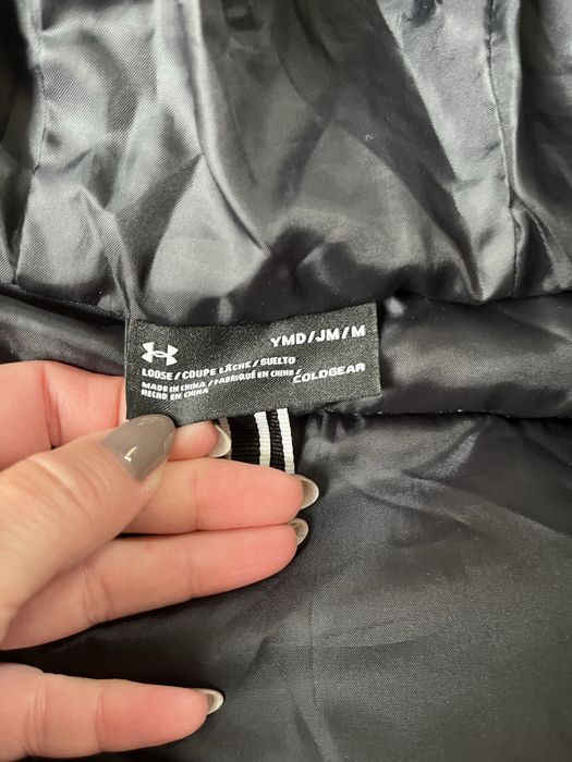 Kurtka Under Armour YMD  137/149 cm