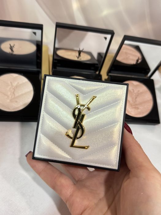 Хайлайтер для обличчя Yves Saint Laurent
