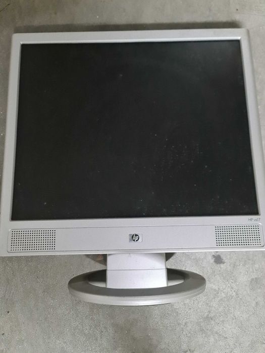 Monitor HP com pouco uso.64332155392513124