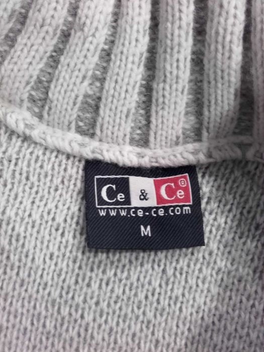 Sweter modny. Stan bardzo dobry.