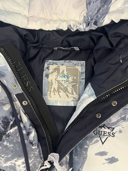 Puffer jacket Guess