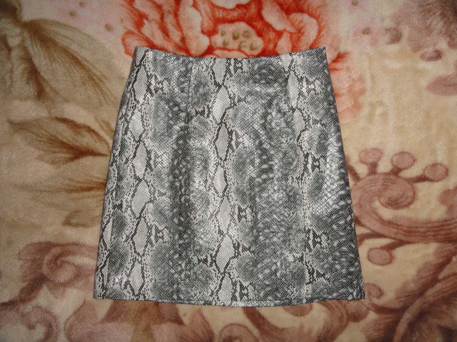 Трендовая кожаная юбка «New Look» (эко кожа)