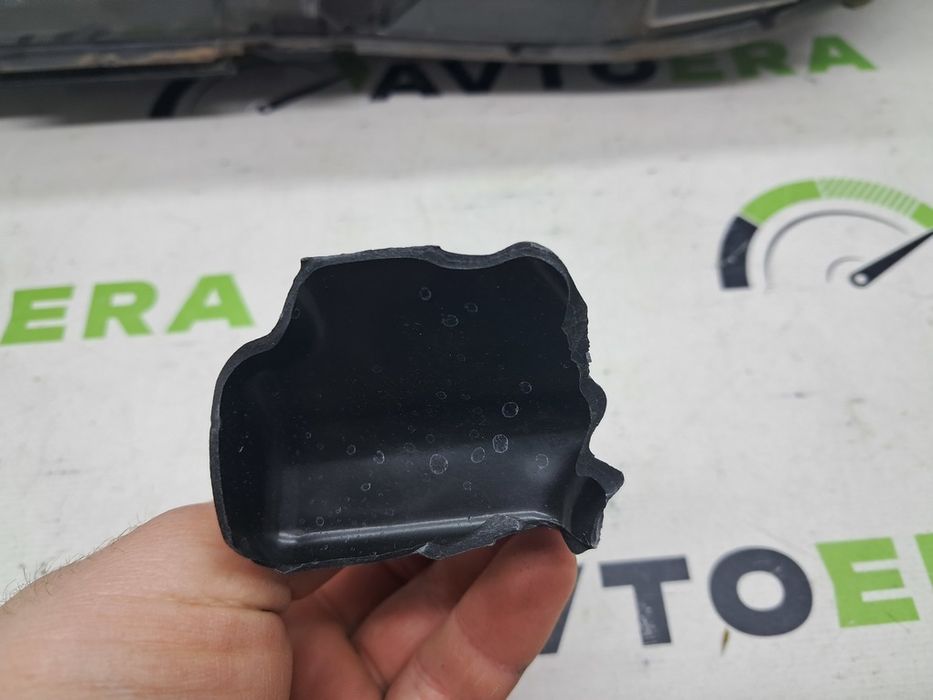 Фара передняя галоген правая NISSAN ROGUE 14-20 260106FL0A