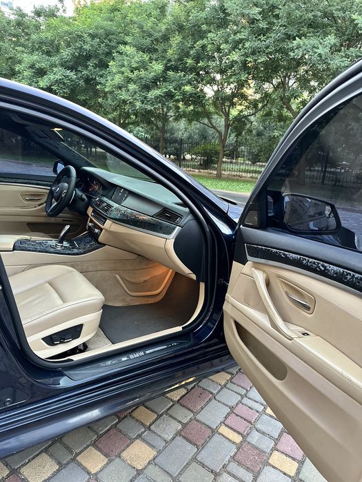 BMW F10 528i M-пакет 170т км родного пробега